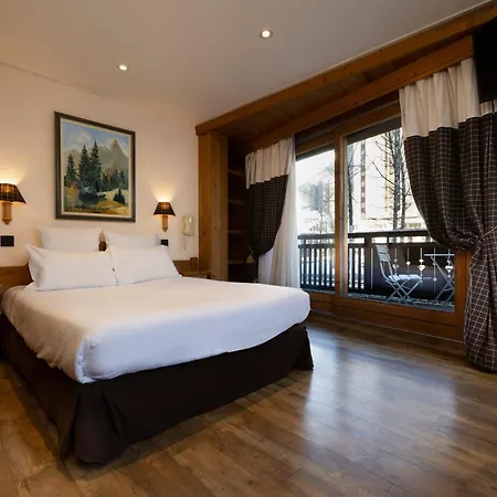 Hotel De L'arve By Happyculture