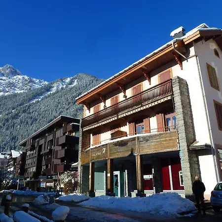 De L'arve By Happyculture Chamonix Mont Blanc